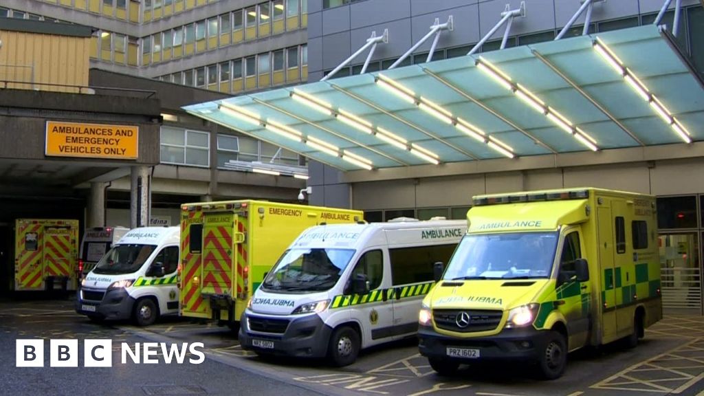 Royal Victoria Hospital: A&E overcrowding still a problem - report - BBC News